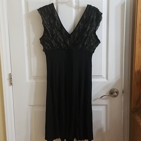connected apparel Dresses & Skirts - Connected Apparel Lil Black Dress